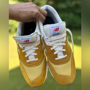 New Balance 997H Gold White Blue Sneakers
